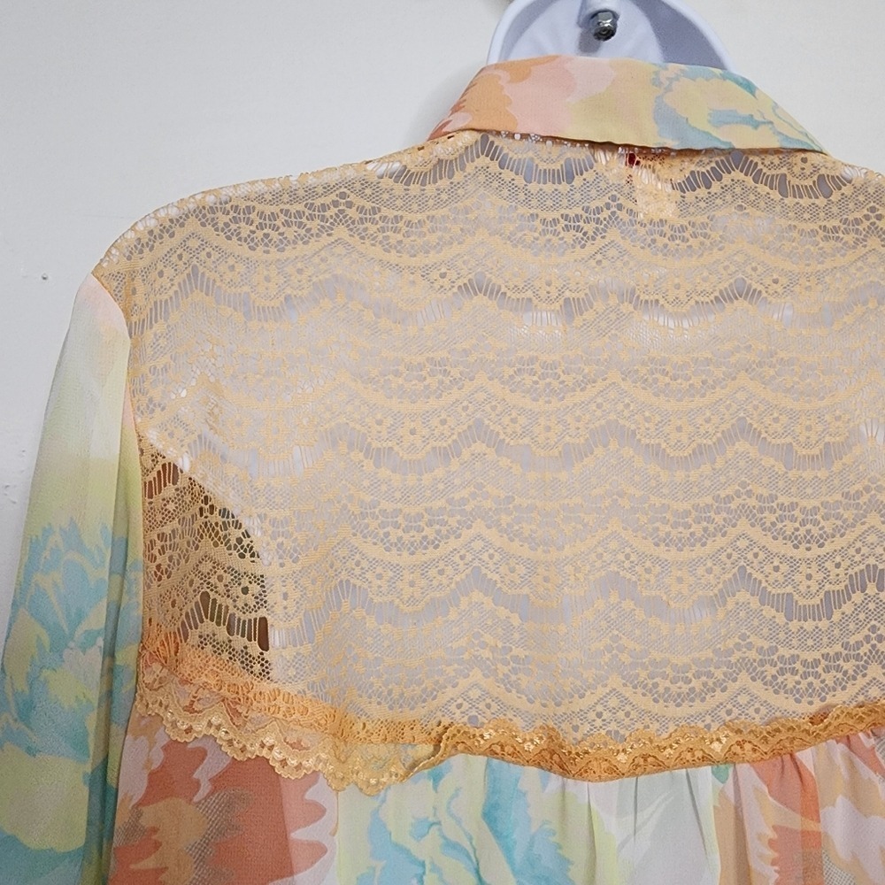 CANDIES Size Large Floral Chiffon French Lace Yoke Sheer Pastel Watercolor Top - Picture 6 of 9